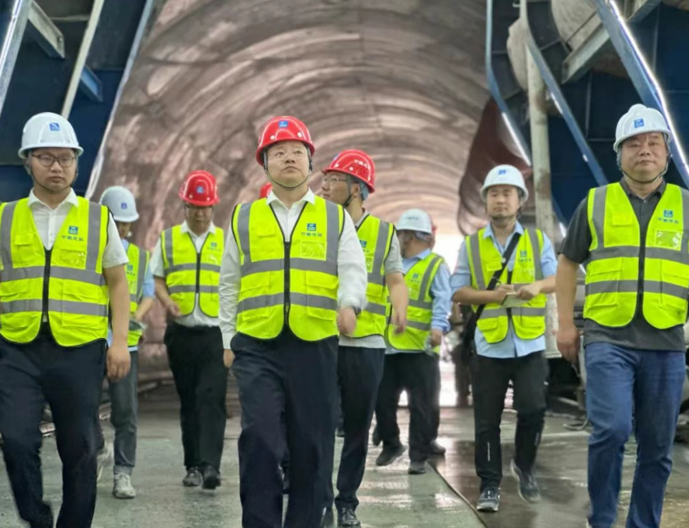 武俊杰赴栾川隧道项目调研并慰问一线建设者         中建二局土木工程集团有限公司     2025年06月06日 22:39 北京
